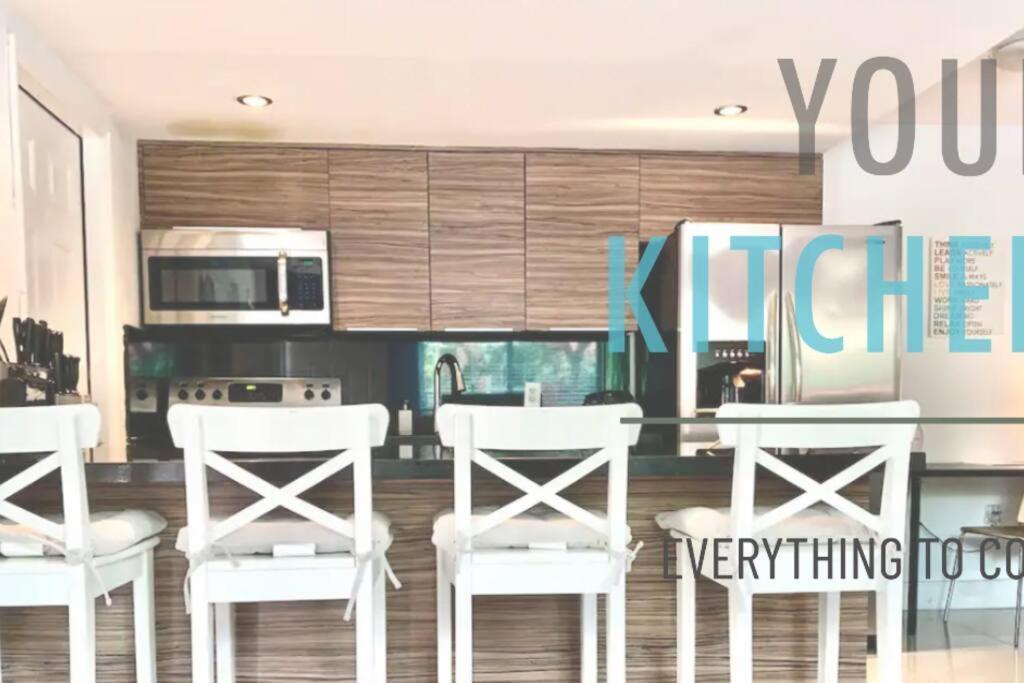 Groveo4 10 Min From The Beach Miami Exterior photo